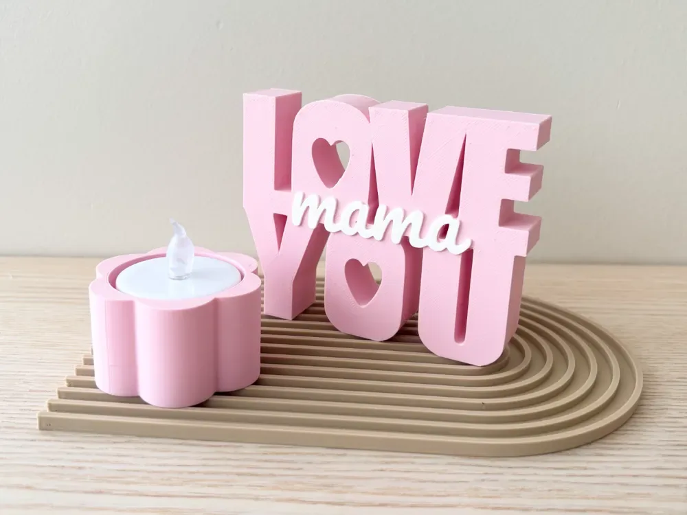 Cartel Love You Mamá con Portavela
